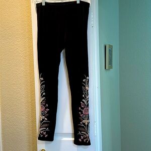 JW Los Angeles (Johnny Was) small black leggings